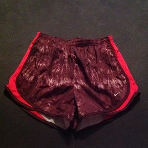 Nike tempo shorts size small