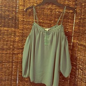 Show off shoulder top