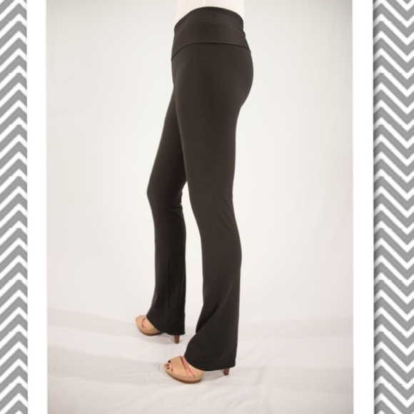 Black Hold Your Haunches Bootcut Pants!