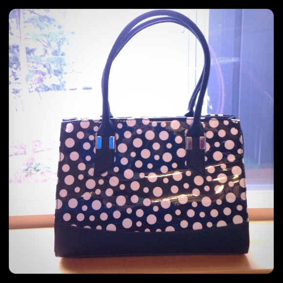 Dasein hand bag. White and black polka dot.