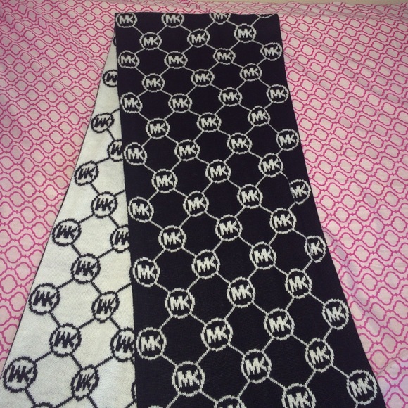 Michael Kors Scarf!