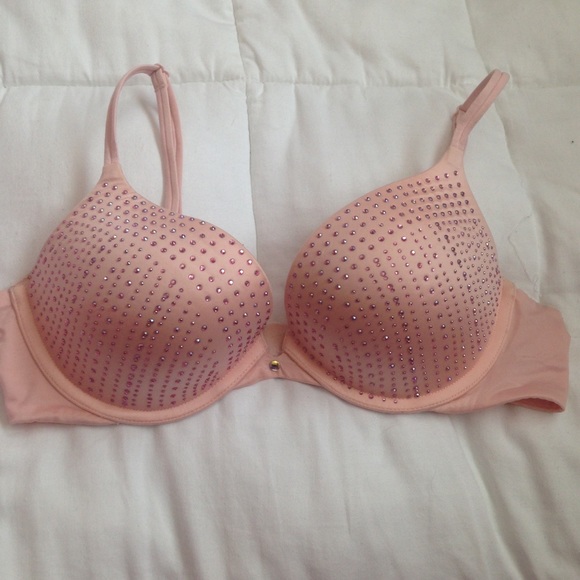 SOLD Victoria's Secret bra