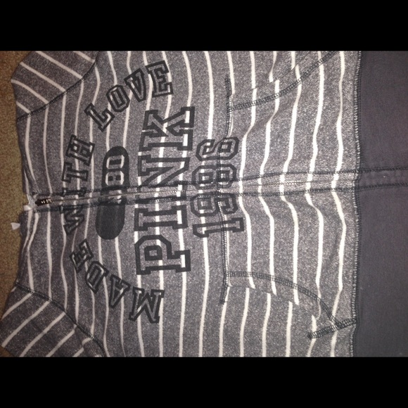 VS sweater. - Picture 2 of 2