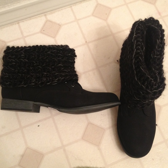 Black boots❤SOLD❤️