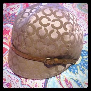 🎉SALE🎉Coach newsboy hat