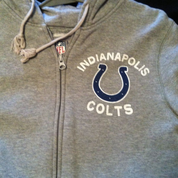 Woman's Indianapolis colts zip hoodie