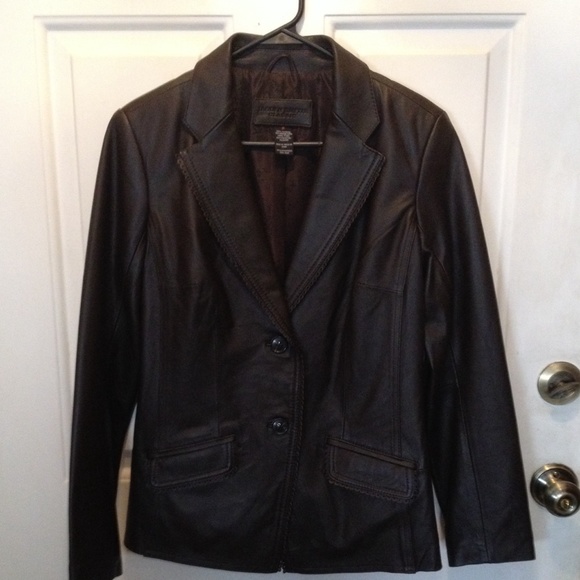 ON SALE Jaclyn Smith Classic Leather Jacket