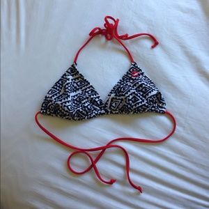 Billabong triangle bikini top🌺🍉