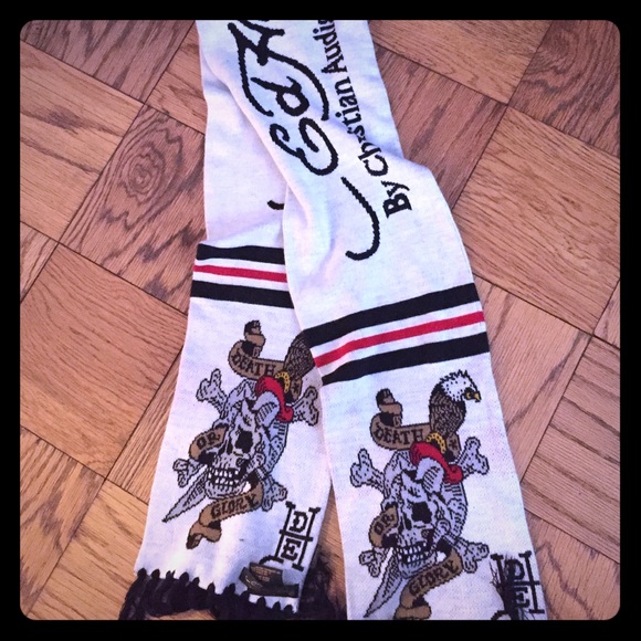 Like new Ed Hardy Scarf!