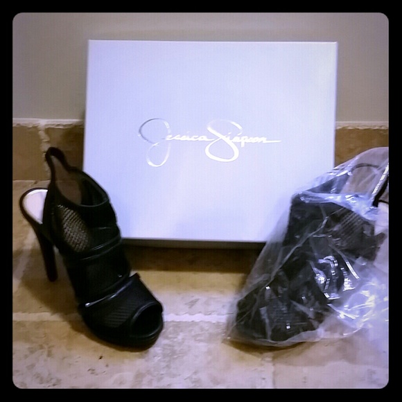 Jessica Simpson Black Sport Mesh Heels