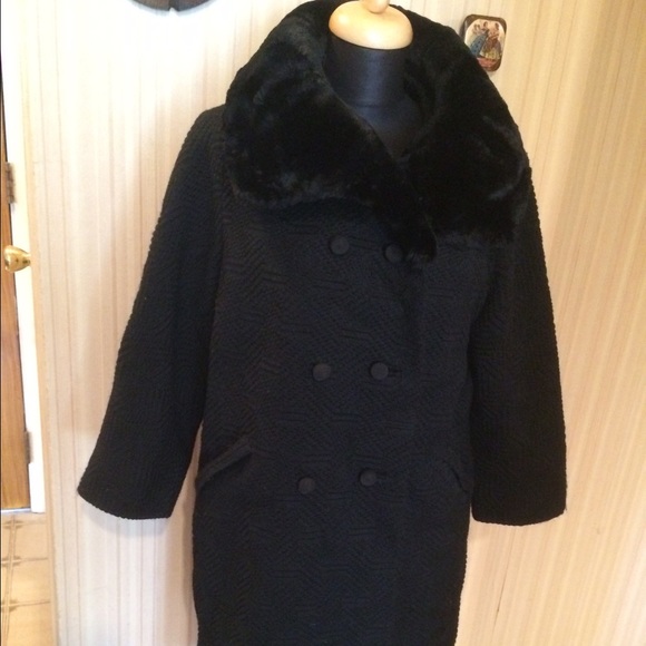 Vintage 1950s Immaculate Black Wool and Fur Coat - Picture 2 of 4