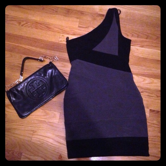 One strap shoulder dress