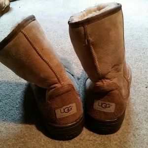 UGG Australia Women's Ultra Short boots! Size 7m