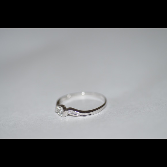 Ring - Picture 2 of 3