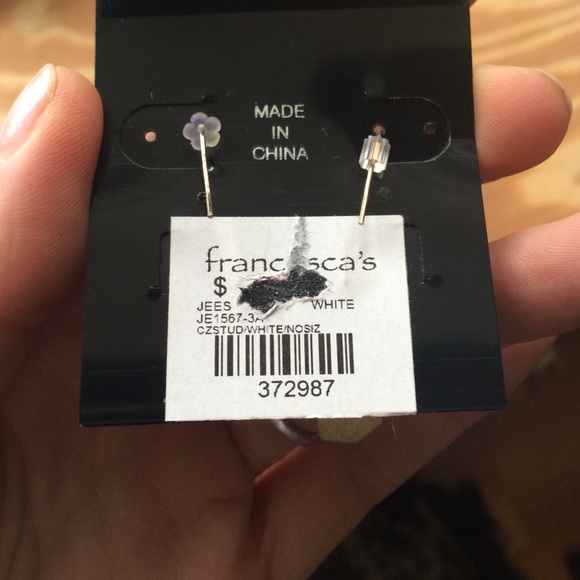 ❤️SOLD❤️ Earrings - Picture 2 of 3