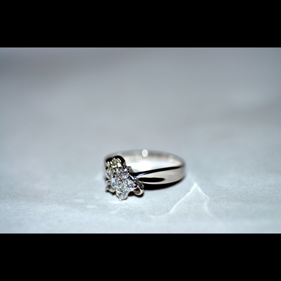 Ring - Picture 2 of 3