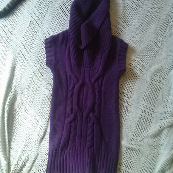 Purple American Eagle sweater size small