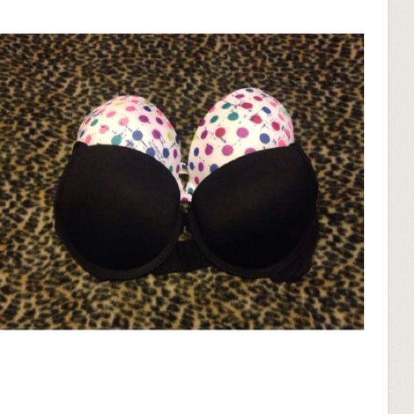 Bundle 2 bras & 3 necklaces