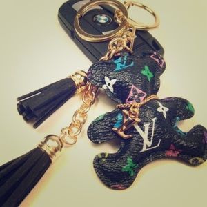 CUTE LEATHER BEAR TASSEL 18k GOLD PLATED KEYCHAIN
