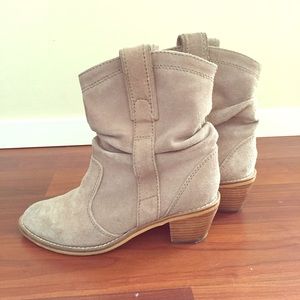 H&M Beige Boots