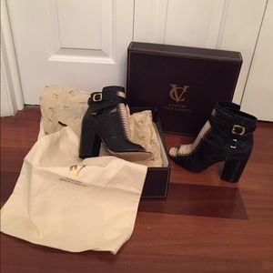 Signature Vince Camuto open toe booties