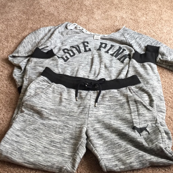 Pink sweat pant outfit