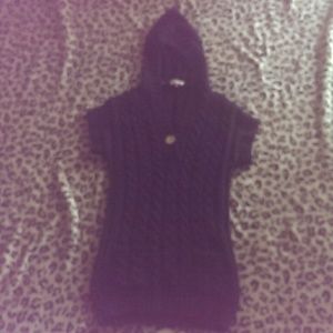 Kint short sleeve hooded dress