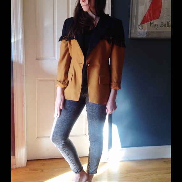 Sold- - Picture 4 of 4