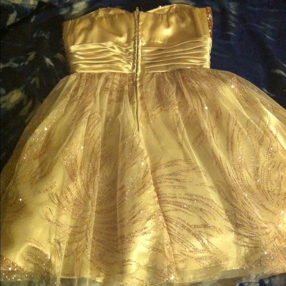 Prom Dress - Picture 2 of 3