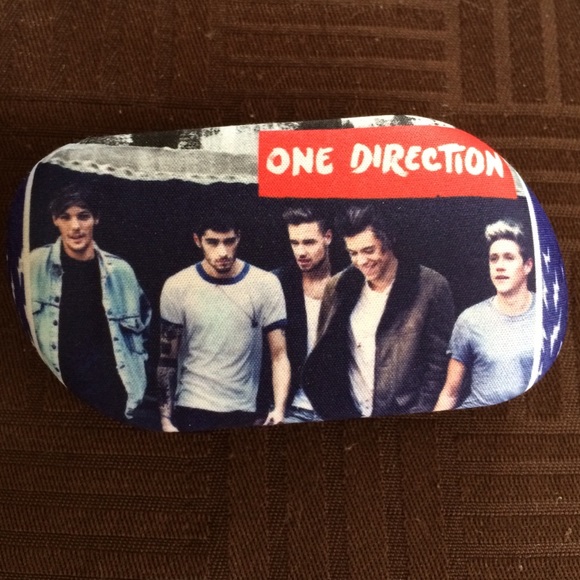 One Direction Contact Case