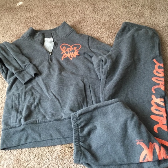 Pink sweat pant outfit