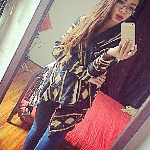 LONG Asymmetric sweater cardigan. - Picture 1 of 3
