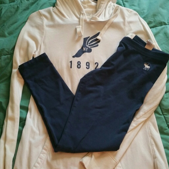 Abercrombie & Fitch outfit ***REDUCED TODAY ONLY**