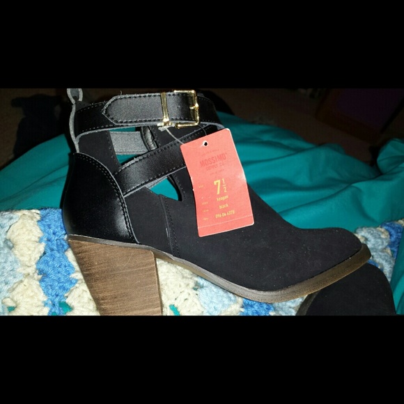 7.5 women short ankle boots black heel cute nwt