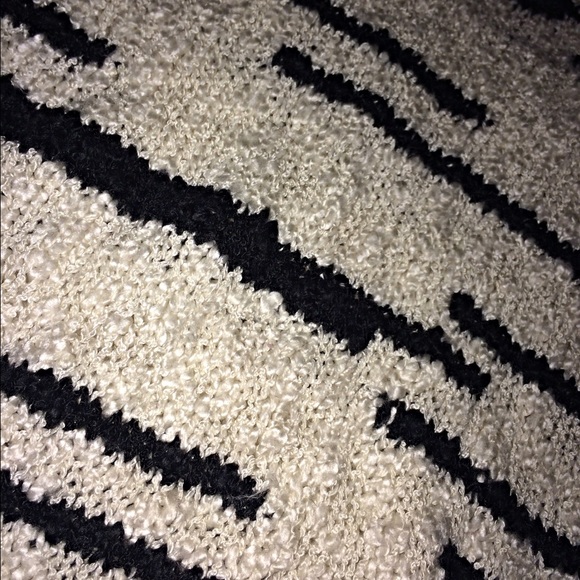 SWEATER - Picture 2 of 3
