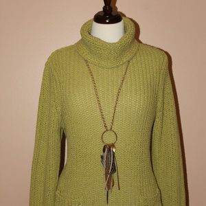 *** REDUCED***Cato green sweater