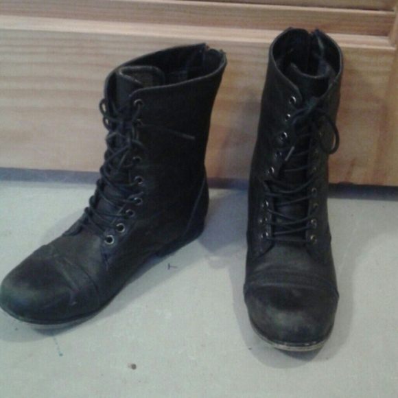 Steve madden combat boots