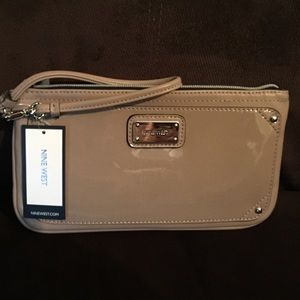 Nine West east west wristlets Quartz