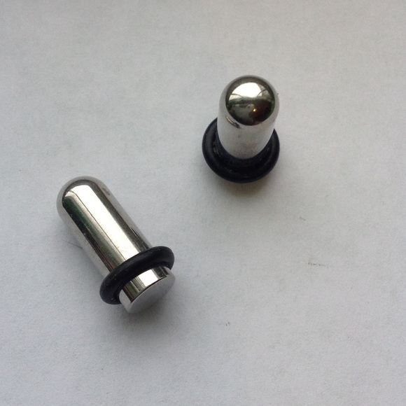 Gauges plugs earrings