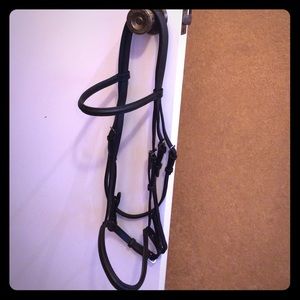 Full sized plain black bridle w/braided reins