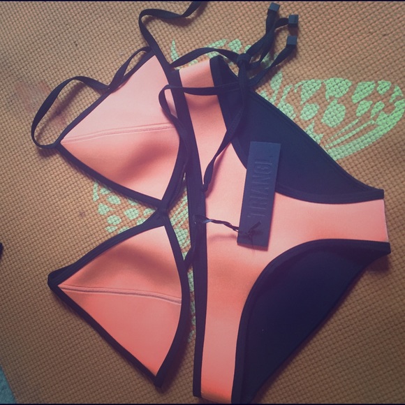 Triangl Bikini