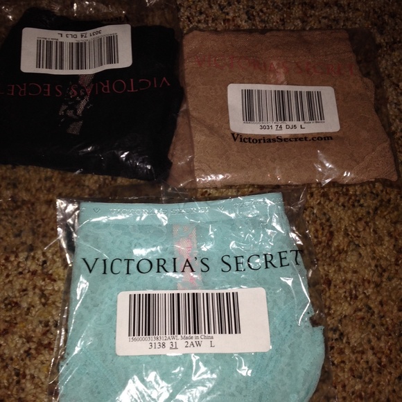 NWT VS lace panties size large