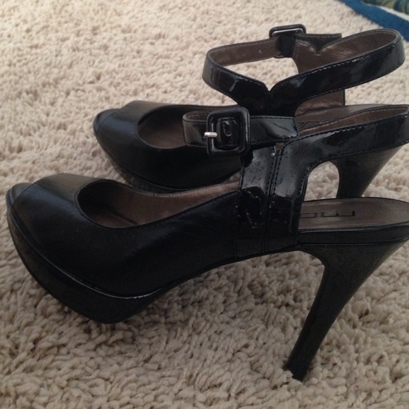 Beautiful pump. - Picture 3 of 4