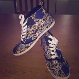 High class high tops