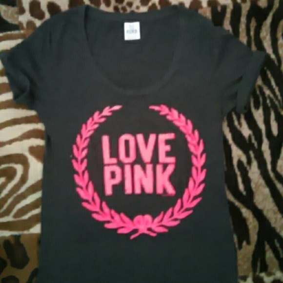 NWOT VS PINK Small t-shirt
