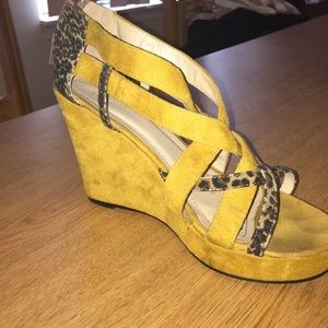 Sassy yellow and cheetah wedge