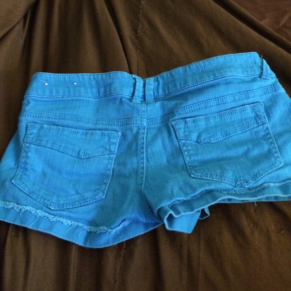 Shorts - Picture 2 of 2