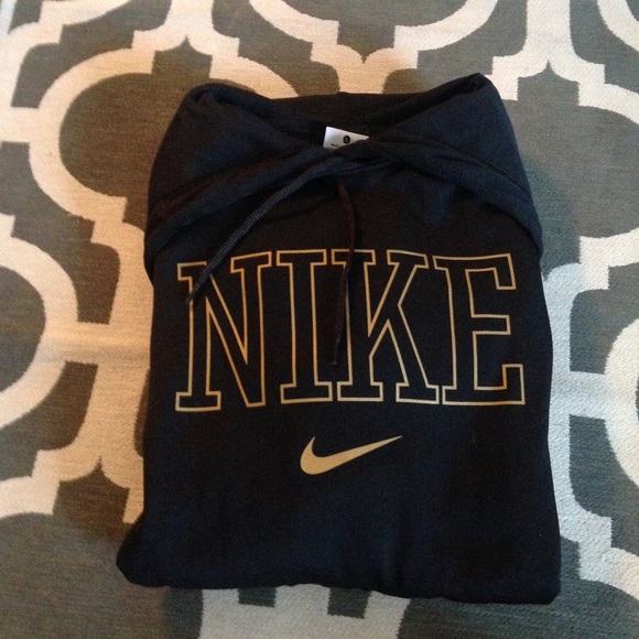 Nike sweatshirt