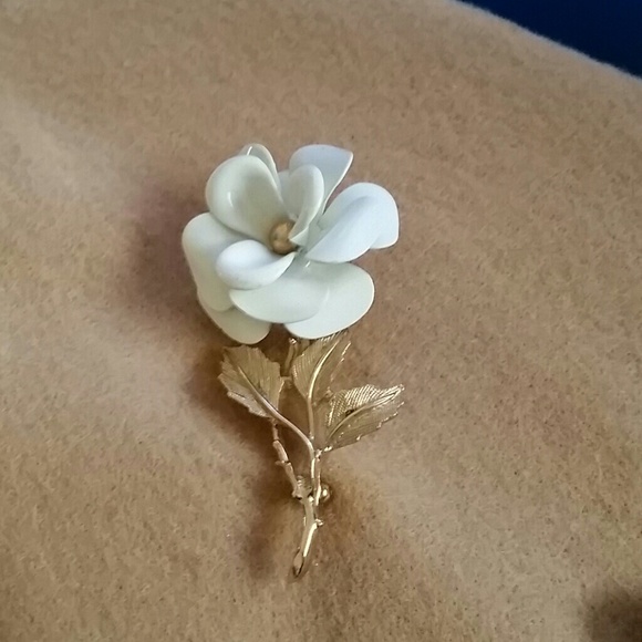 Rose pin