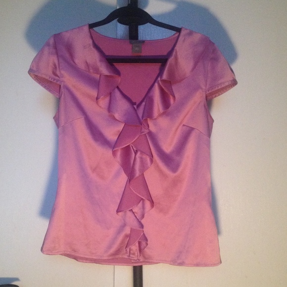 ANN TAYLOR silky pink purple cap sleeve ruffle top